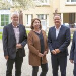 Die Teilnehmenden des Besuchs der Bürgerbeauftragten, v. l. Ltd. Regierungsdirektor Gegg, Kriminaldirektor a. D. Jäger, Bürgerbeauftrage Böhlen, Präsident Zeiser, Prorektor Prof. Dr. Kastner